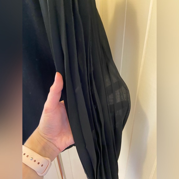 Spicy Sugar Size 16 Long Sleeve Blouse 80% Rayonne Body & 20% Poly Pleated Sleev - Picture 2 of 3